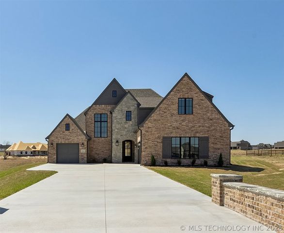 10926 N 86th East Court, Owasso, OK 74055