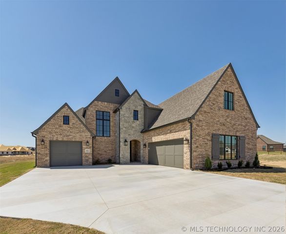 10926 N 86th East Court, Owasso, OK 74055