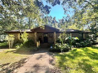 7695 Bowers Lane, Theodore, AL 36582