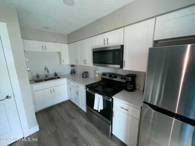 318 ARRICOLA Avenue 101, St. Augustine, FL 32080