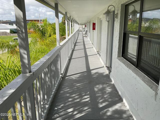 318 ARRICOLA Avenue 101, St. Augustine, FL 32080