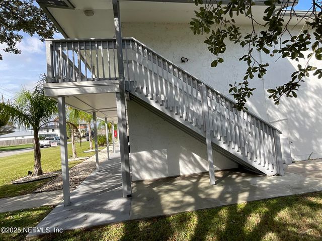 318 ARRICOLA Avenue 101, St. Augustine, FL 32080