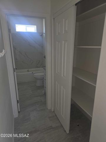 383 Via Aloe Vera, Rio Rico, AZ 85648