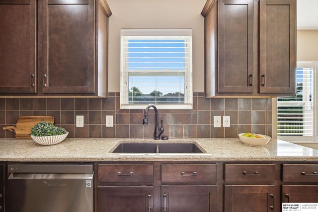 6418 N 163rd Street, Bennington, NE 68116