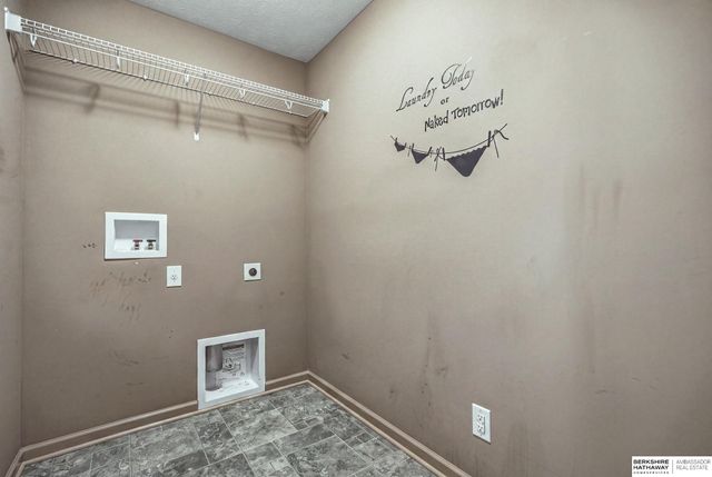 6418 N 163rd Street, Bennington, NE 68116