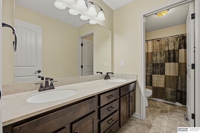 6418 N 163rd Street, Bennington, NE 68116