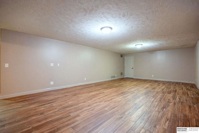 6418 N 163rd Street, Bennington, NE 68116