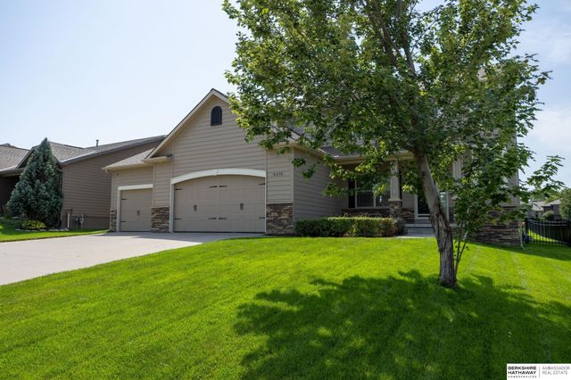 6418 N 163rd Street, Bennington, NE 68116