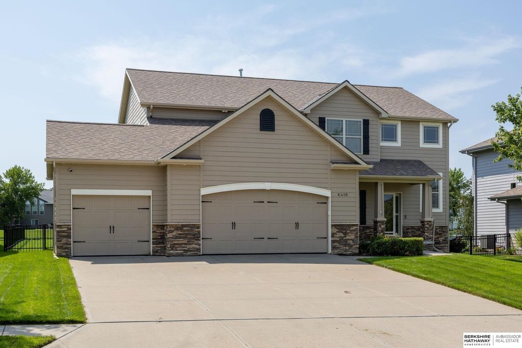 6418 N 163rd Street, Bennington, NE 68116