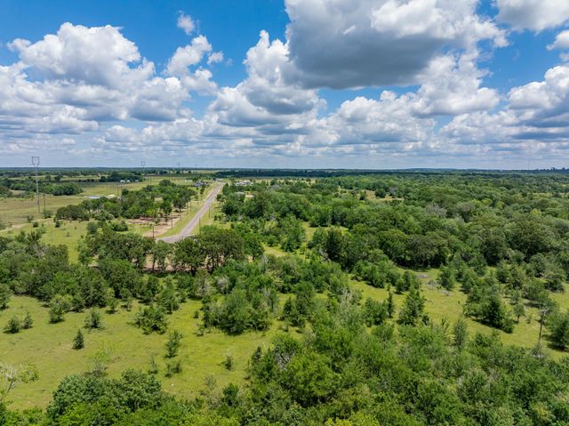 6512 Atakapan Trail, Bedias, TX 77831