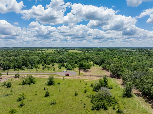 6512 Atakapan Trail, Bedias, TX 77831