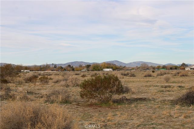 2 AC E Avenue S2, Sun Village, CA 93543
