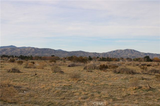 2 AC E Avenue S2, Sun Village, CA 93543