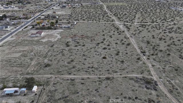 2 AC E Avenue S2, Sun Village, CA 93543