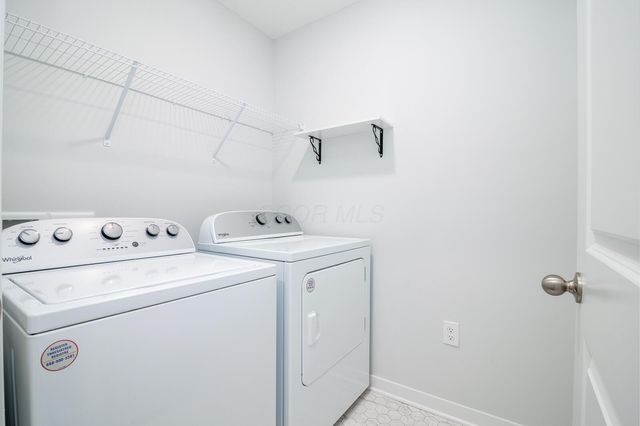 11 Sawmill Drive, Ashville, OH 43103