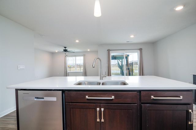 11 Sawmill Drive, Ashville, OH 43103