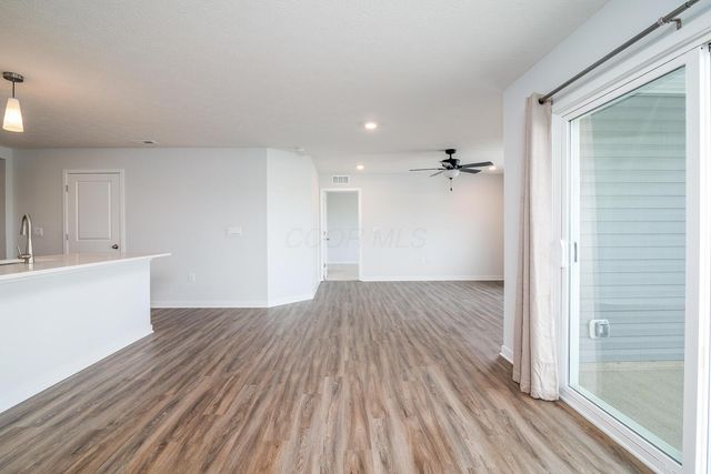 11 Sawmill Drive, Ashville, OH 43103