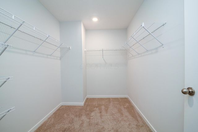 11 Sawmill Drive, Ashville, OH 43103