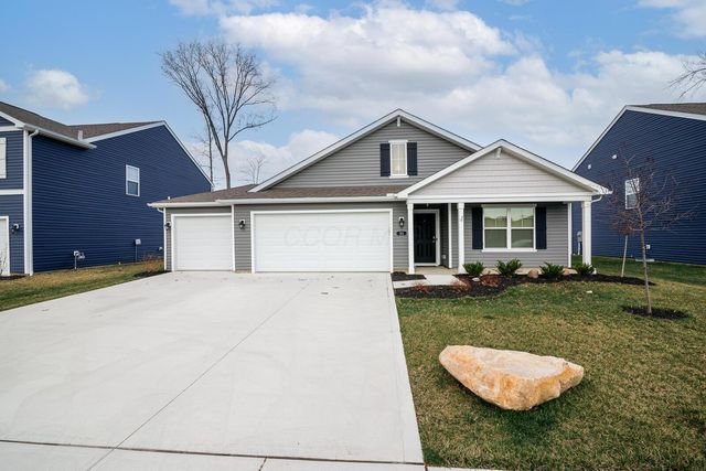 11 Sawmill Drive, Ashville, OH 43103