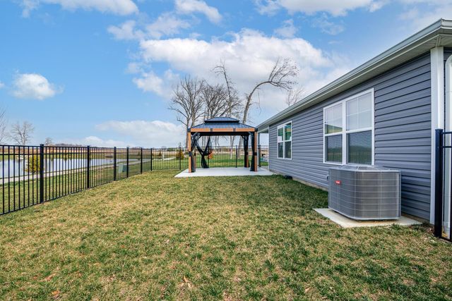 11 Sawmill Drive, Ashville, OH 43103