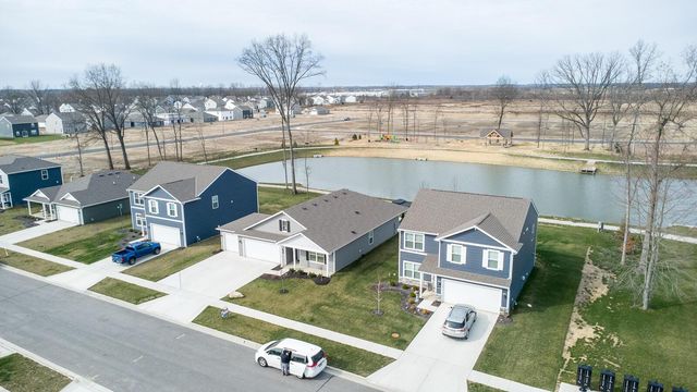 11 Sawmill Drive, Ashville, OH 43103