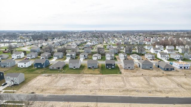 11 Sawmill Drive, Ashville, OH 43103