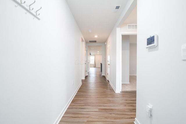 11 Sawmill Drive, Ashville, OH 43103