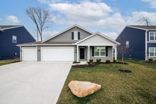 11 Sawmill Drive, Ashville, OH 43103
