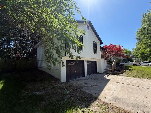917 NE 108th Terrace, Kansas City, MO 64155