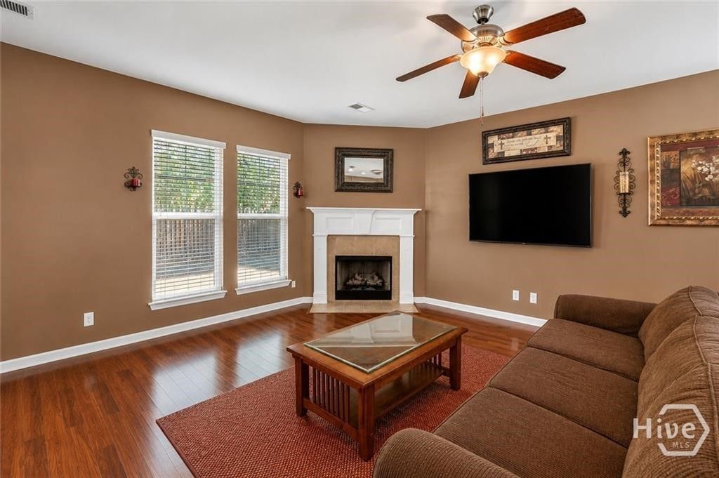 Image 5 of property listing at 282 Willow Point Circle, Savannah, GA 31407