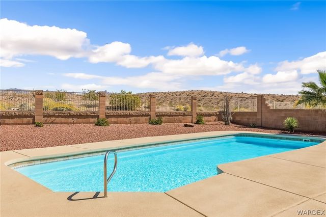 3551 Indian Hill Drive, Bullhead City, AZ 86429