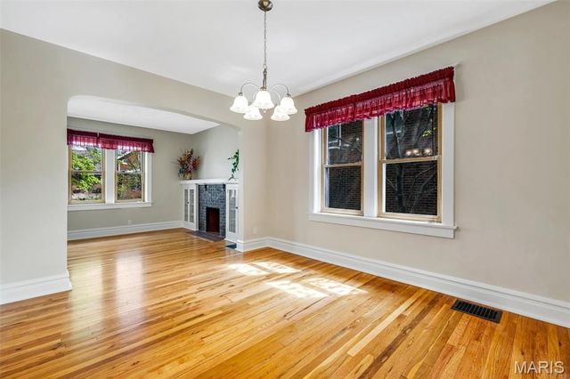 5006 Bancroft Avenue, St Louis, MO 63109