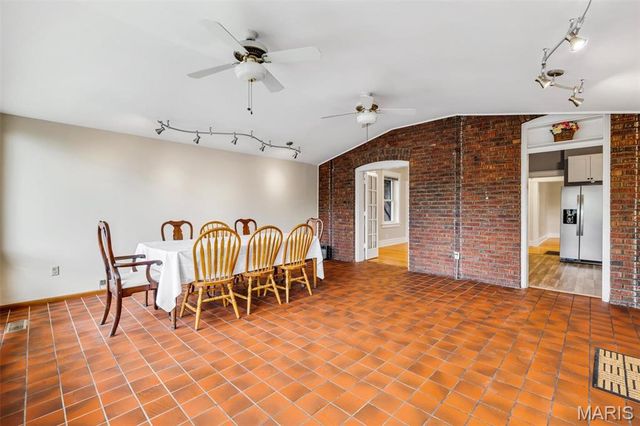 5006 Bancroft Avenue, St Louis, MO 63109