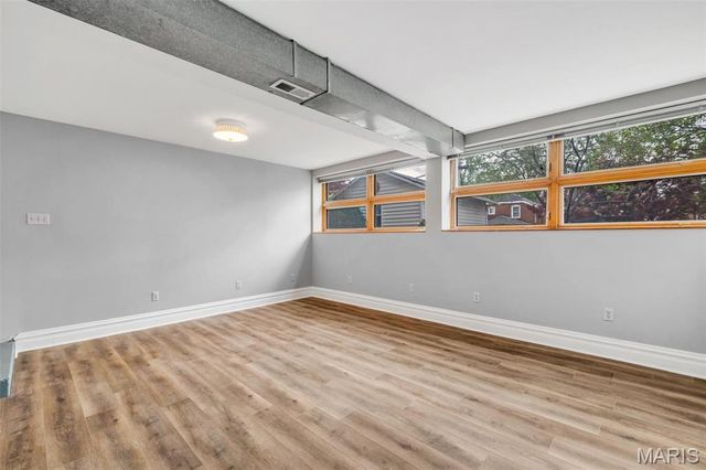 5006 Bancroft Avenue, St Louis, MO 63109