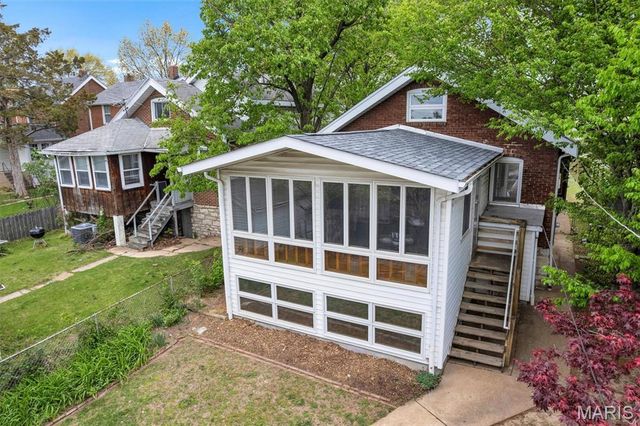 5006 Bancroft Avenue, St Louis, MO 63109