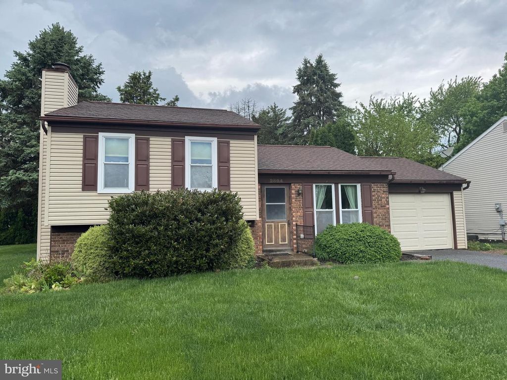2804 PEBBLEBROOK DRIVE, Lancaster, PA 17601