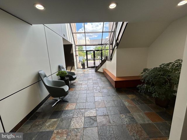 2490 BOULEVARD OF THE GENERALS, Norristown, PA 19403