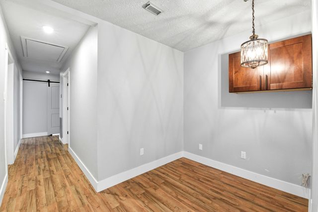 101 W Larkspur Drive, Alvin, TX 77511