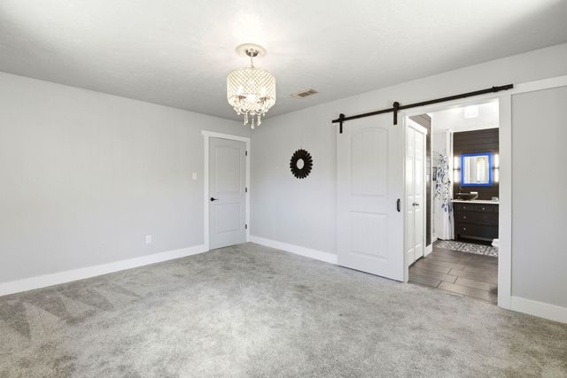 101 W Larkspur Drive, Alvin, TX 77511