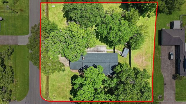 101 W Larkspur Drive, Alvin, TX 77511