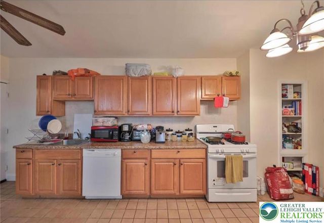 926 Butler Street, Easton, PA 18042