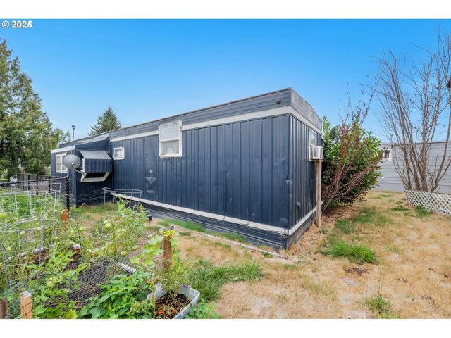 2400 Se STRATUS Ave 32, Mc Minnville, OR 97128