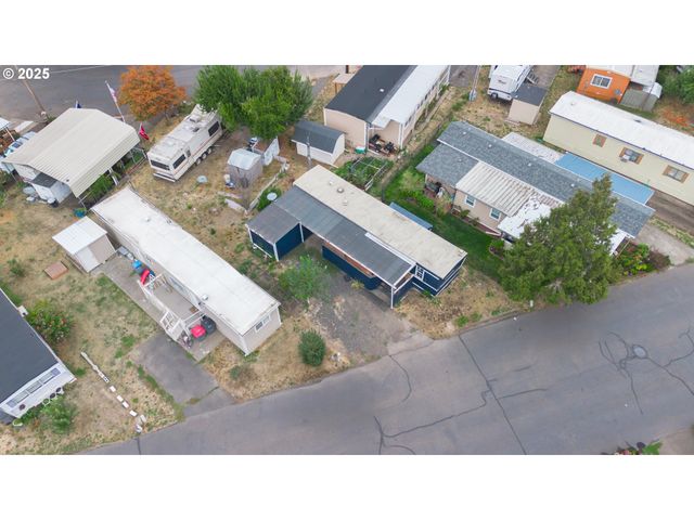 2400 Se STRATUS Ave 32, Mc Minnville, OR 97128