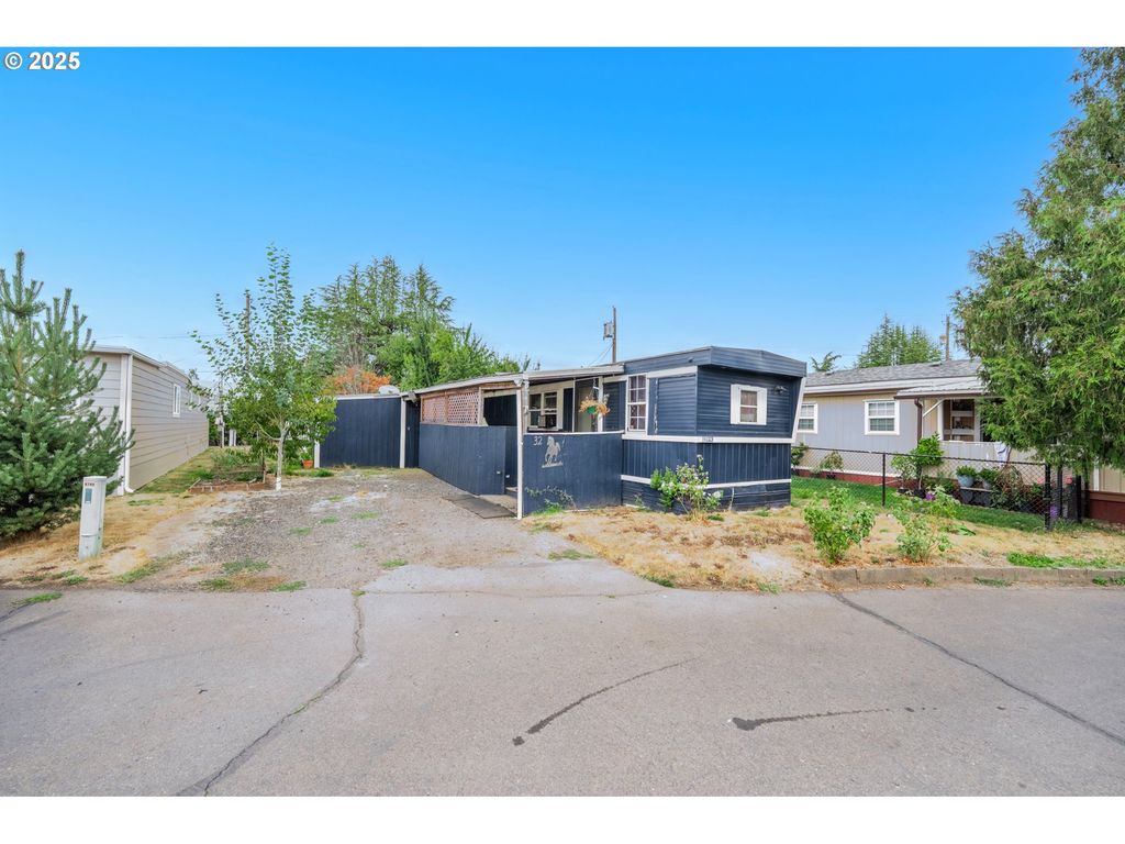 2400 Se STRATUS Ave 32, Mc Minnville, OR 97128