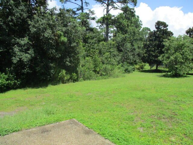 1966 Catline Circle, Navarre, FL 32566