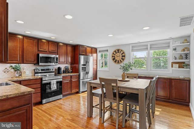 2500 STONEYBROOK LN, Drexel Hill, PA 19026