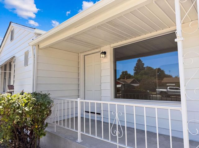 6016 Sampson Blvd, Sacramento, CA 95824