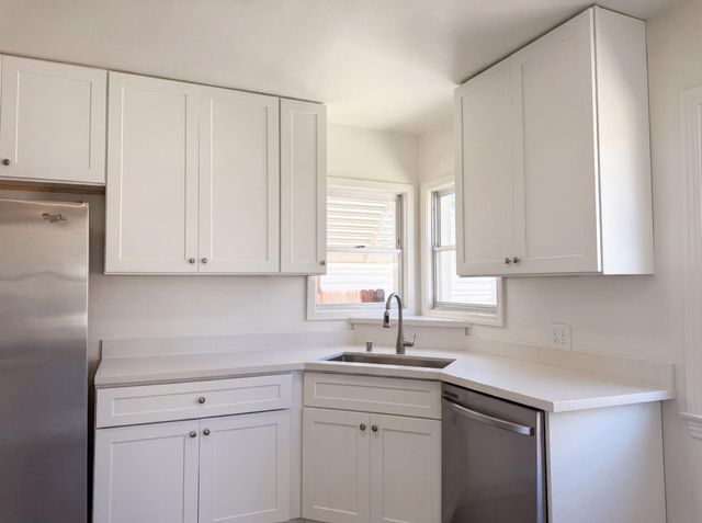 6016 Sampson Blvd, Sacramento, CA 95824