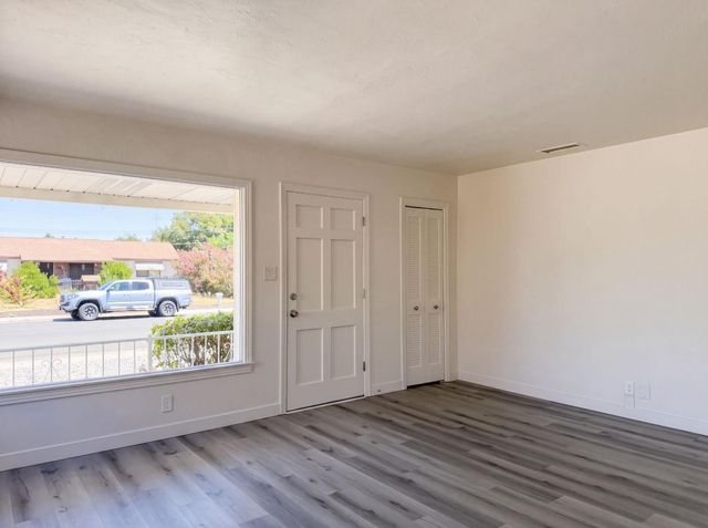6016 Sampson Blvd, Sacramento, CA 95824
