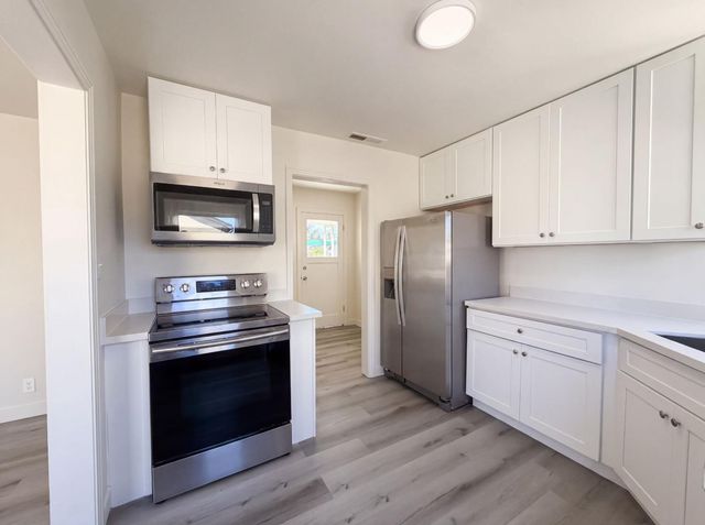 6016 Sampson Blvd, Sacramento, CA 95824